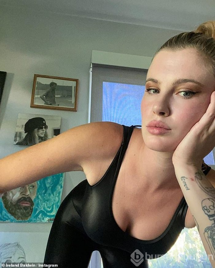 Ireland Baldwin sevgilisinin fotoğraflarını çekti