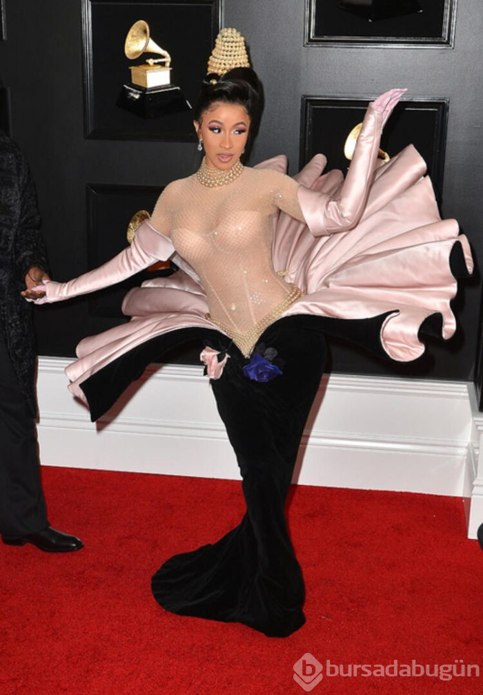 Muhteşem Yüzyıl hayranı Cardi B. Türk yönetmenlere seslendi: Lütfen çok ihtiyacım var!