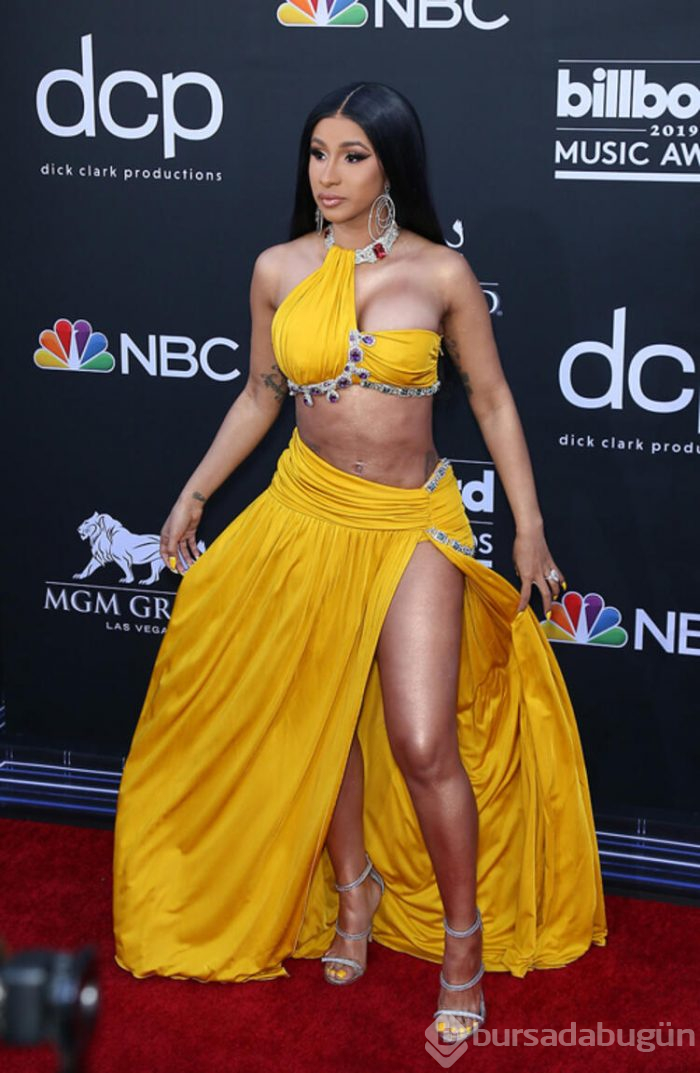 Muhteşem Yüzyıl hayranı Cardi B. Türk yönetmenlere seslendi: Lütfen çok ihtiyacım var!