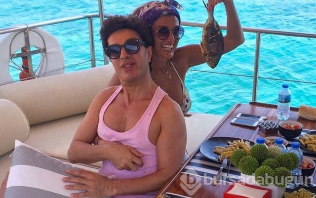 Yılmaz Morgül, düğün arabasının önünü kesti harçlık aldı!