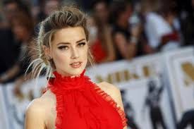 Ünlü oyuncu Amber Heard'ün Ayasofya pozu