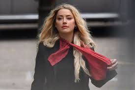 Ünlü oyuncu Amber Heard'ün Ayasofya pozu