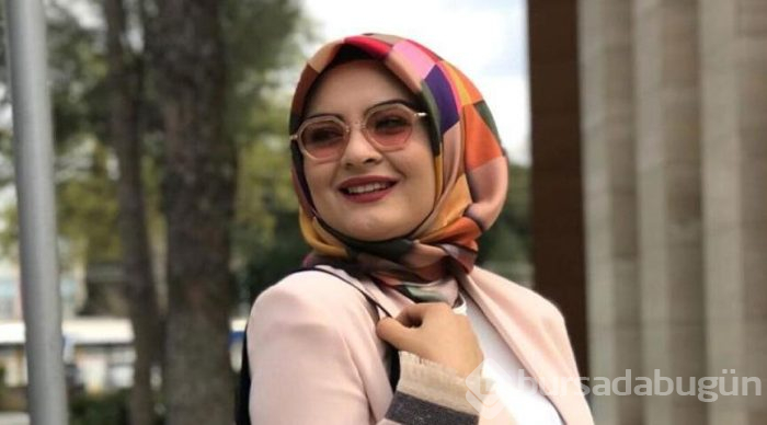Hanife Gürdal dudaklarına dolgu yaptırdı