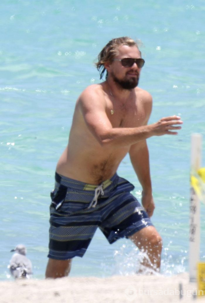 Oscar ödüllü Leonardo DiCaprio'nun 45 yaş göbeği