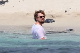 Oscar ödüllü Leonardo DiCaprio'nun 45 yaş göbeği