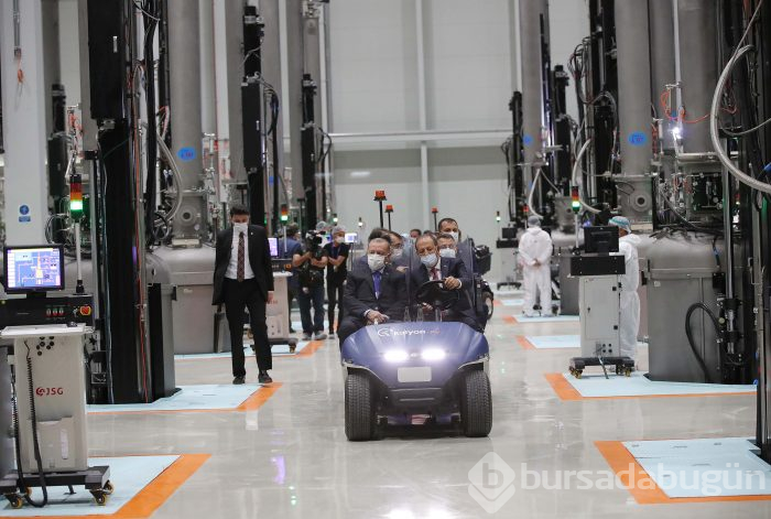 Cumhurbaşkanı Erdoğan, ilk yerli güneş paneli fabrikasının açılışını gerçekleştirdi