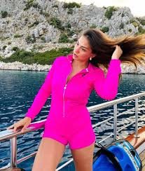 Demet Özdemir hakkında çıkan aşk haberlerine isyan etti