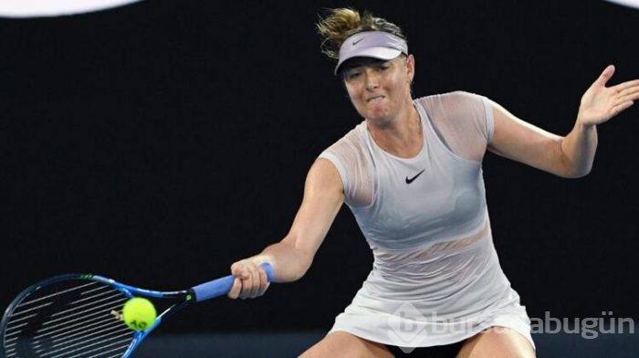 Maria Sharapova plajda jimnastik yaparken görüntülendi