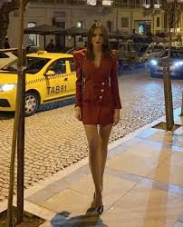 Emina Jahovic annesiyle tatilde
