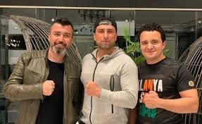 Survivor Yasin Obuz: Başlıyoruz bummm! Hadi şans dileyin
