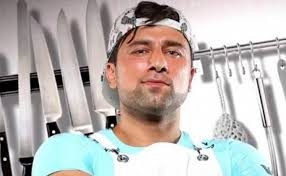 Survivor Yasin Obuz: Başlıyoruz bummm! Hadi şans dileyin
