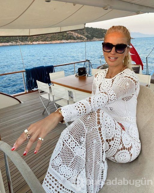 Burcu Esmersoy: Bodrum'dan ev aldım
