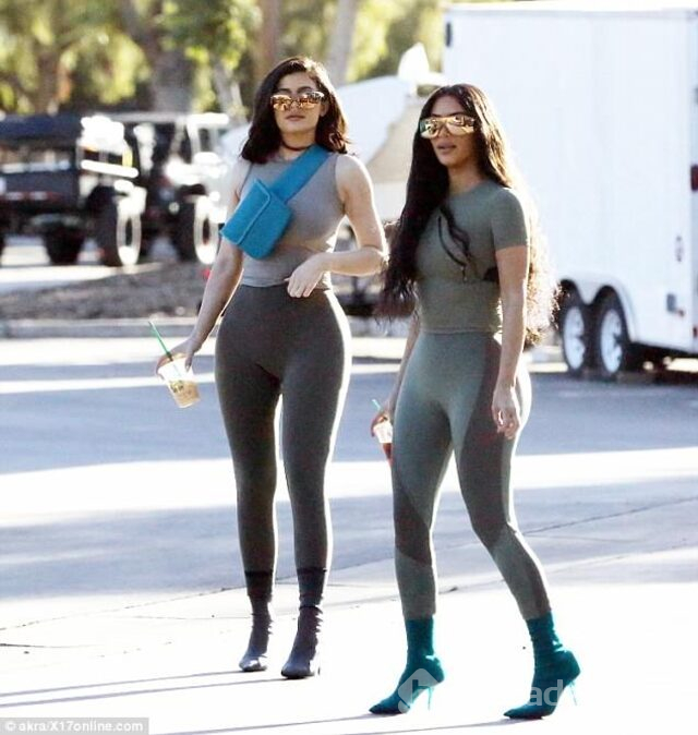 Kylie Jenner beyazlar içinde
