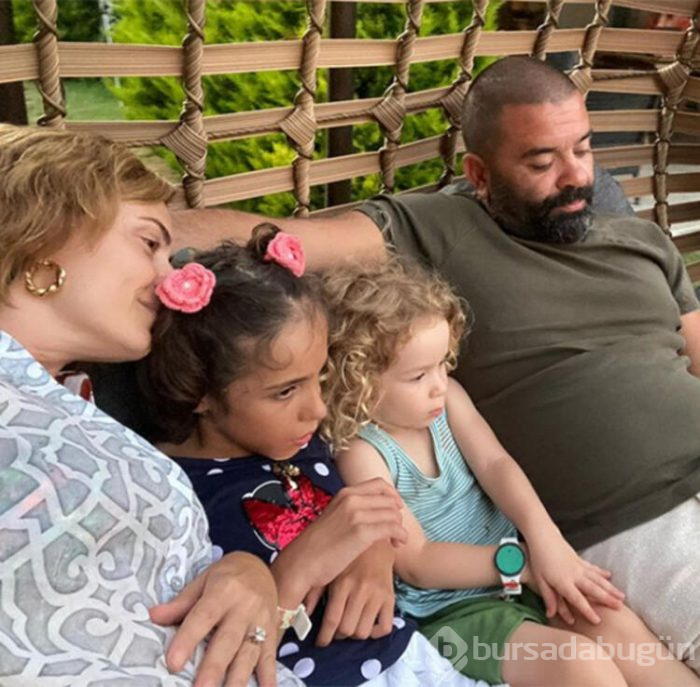 Ceyda Düvenci'den eşine: Hep kalbimiz aşktan ağzımızda atsın
