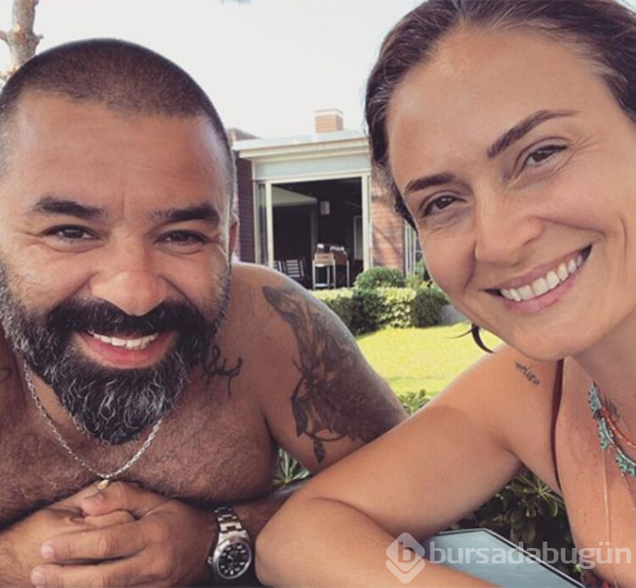Ceyda Düvenci'den eşine: Hep kalbimiz aşktan ağzımızda atsın
