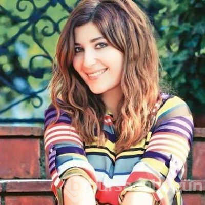 Şebnem Bozoklu'nun şık kombini
