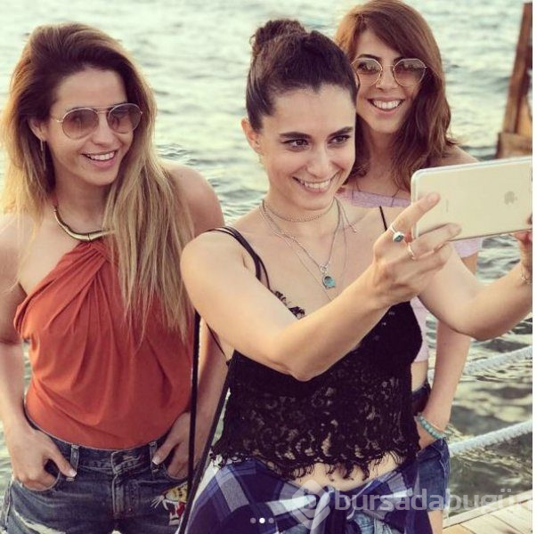 Büşra Pekin: Bu kız sana her gün şükrediyor
