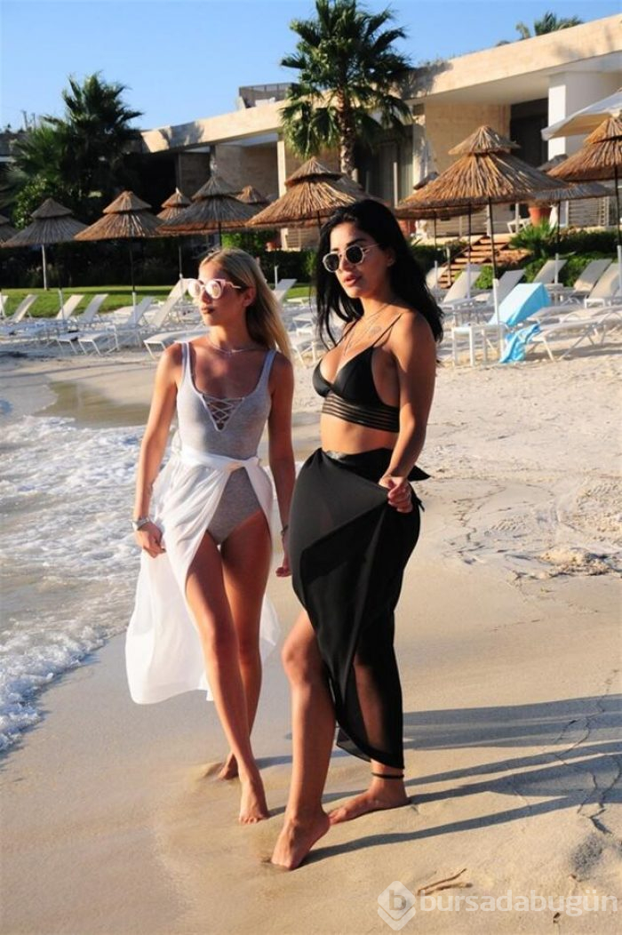Survivor Burak, İşte Benim Stilim yarışmacısıyla Bodrum'da

