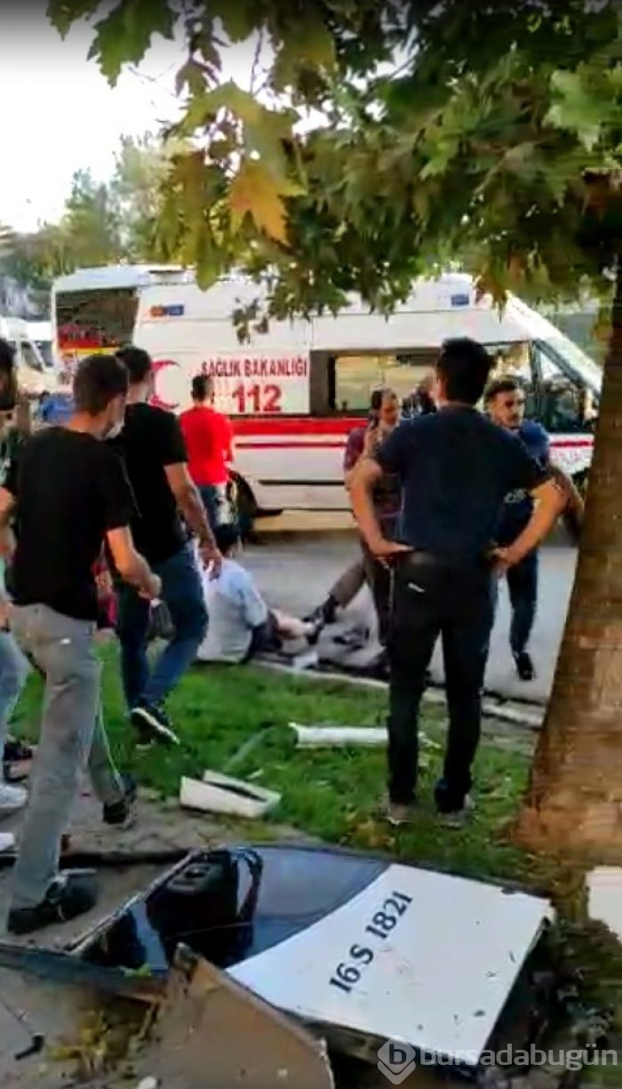 Bursa'da feci kaza! 2 ölü, 17 yaralı