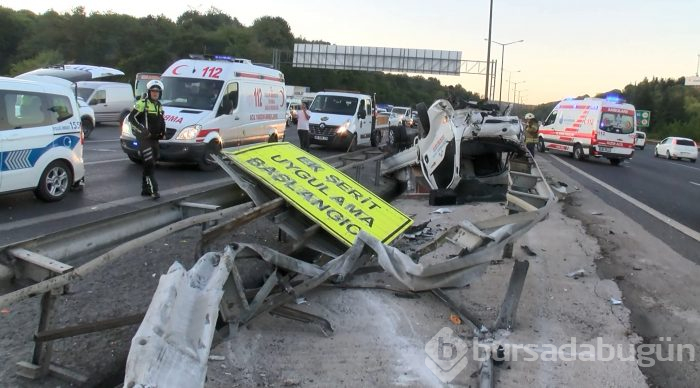 Bursa plakalı kamyonet devrildi: 3 yaralı