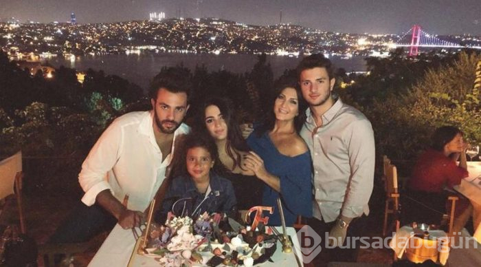 Sibel Can çocuklarıyla tatilde
