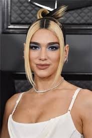 Dua Lipa ile Anwar Hadid'in plaj keyfi
