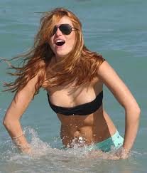 Bella Thorne bir günde bir milyon dolar kazandı
