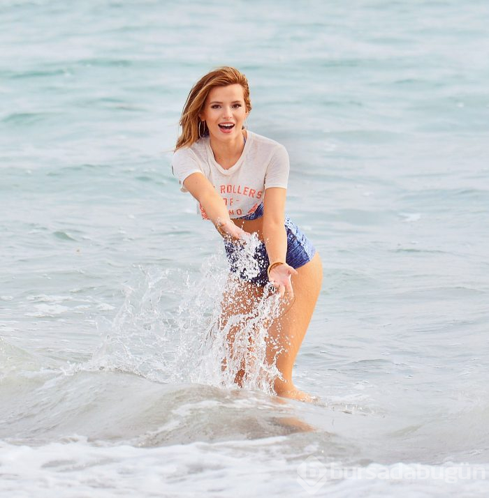 Bella Thorne bir günde bir milyon dolar kazandı
