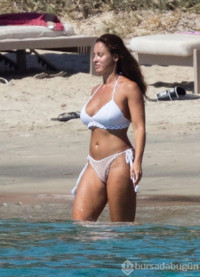Instagram modeli Lucia Javorcekova ailesiyle tatilde
