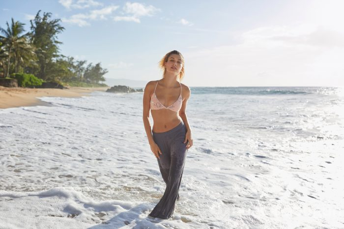 Hailey Baldwin-Justin Bieber'dan dudak dudağa poz
