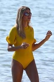 Hailey Baldwin-Justin Bieber'dan dudak dudağa poz
