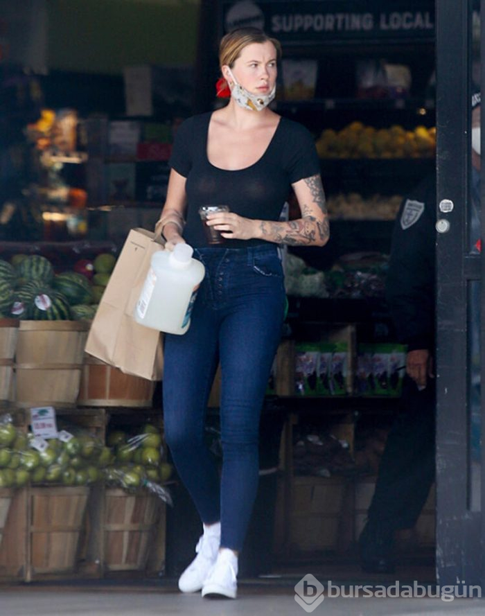 Ireland Baldwin darbedildikten sonra ilk kez görüntülendi
