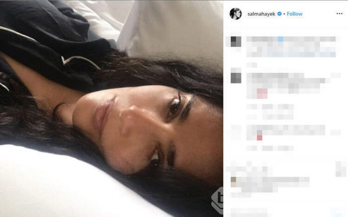 Salma Hayek'ten 54. yaş pozu
