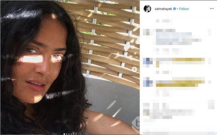 Salma Hayek'ten 54. yaş pozu
