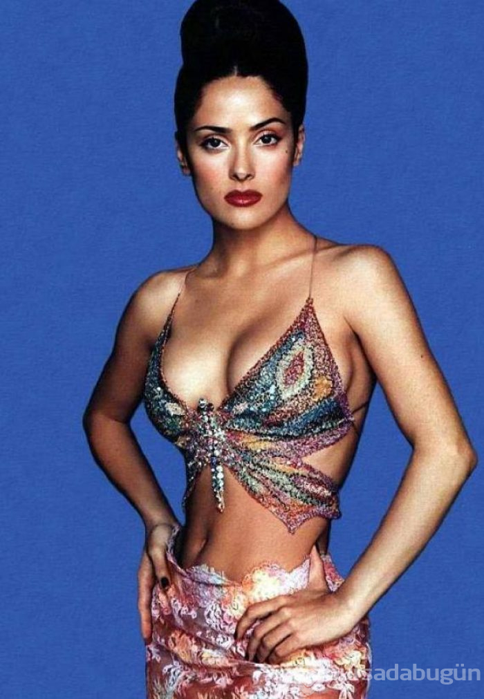 Salma Hayek'ten 54. yaş pozu
