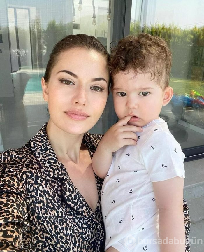 Fahriye Evcen aşka geldi