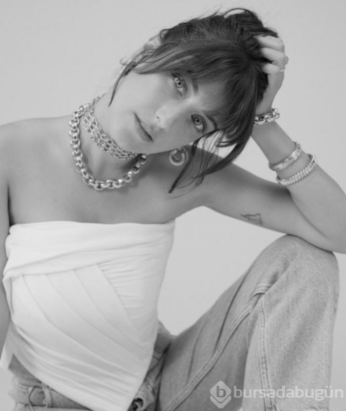 Hazal Kaya: Kiloluyum diye dergiye kapak yapmadılar
