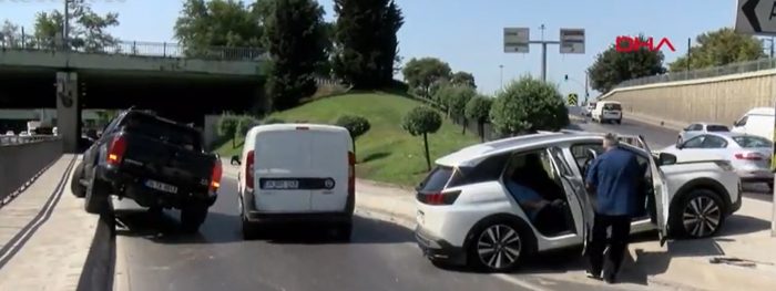 Ünlü gurme Mehmet Yaşin trafik kazası geçirdi
