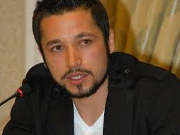 İlhan Mansız tek başına Çeşme tatilinde
