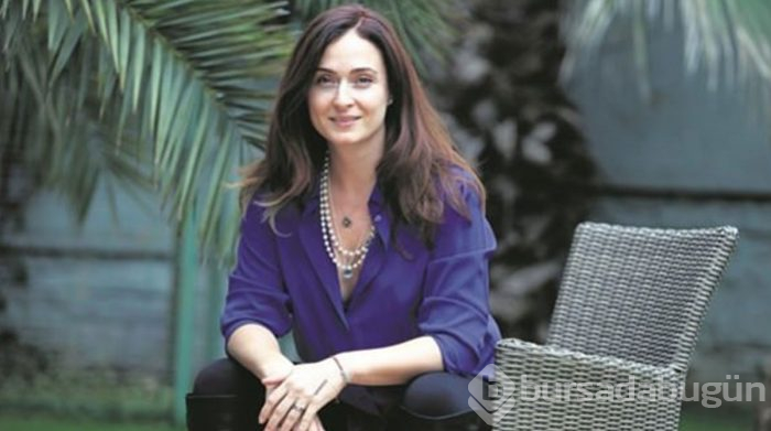 Ceyda Düvenci İstanbul'u terk ediyor!

