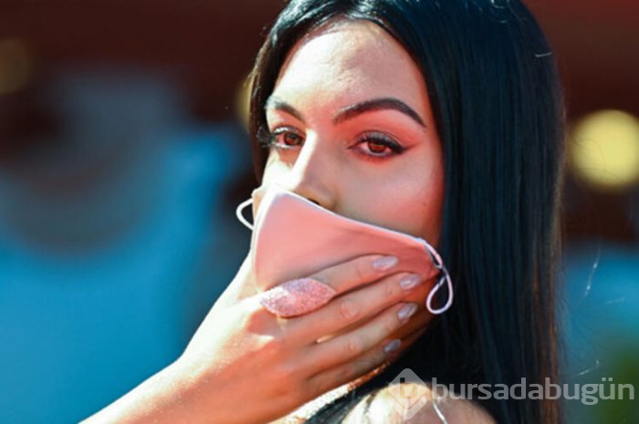 Gündüz başka gece başka: Georgina Rodriguez kırmızı halının yıldızı oldu