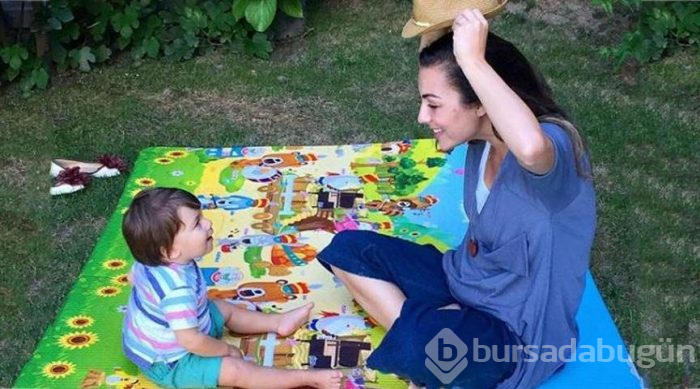 Burcu Kara'dan koronavirüs önlemli kutlama
