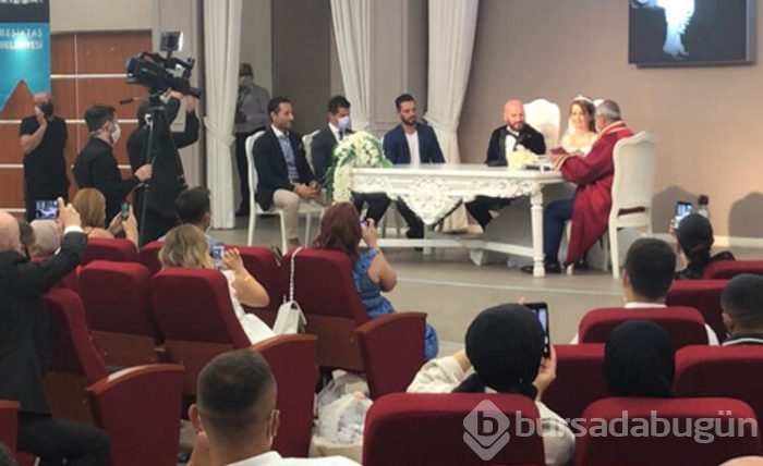 Murat Boz: Zeynep ile Erdal'ı evlendirdik

