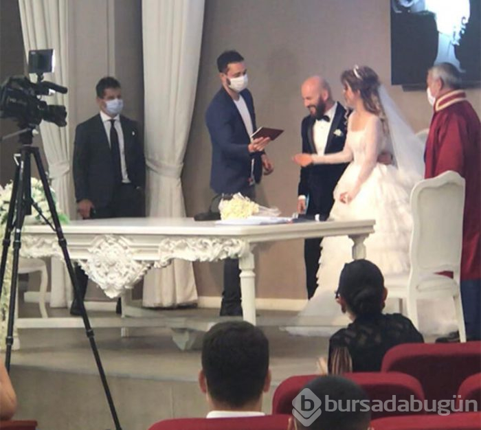 Murat Boz: Zeynep ile Erdal'ı evlendirdik

