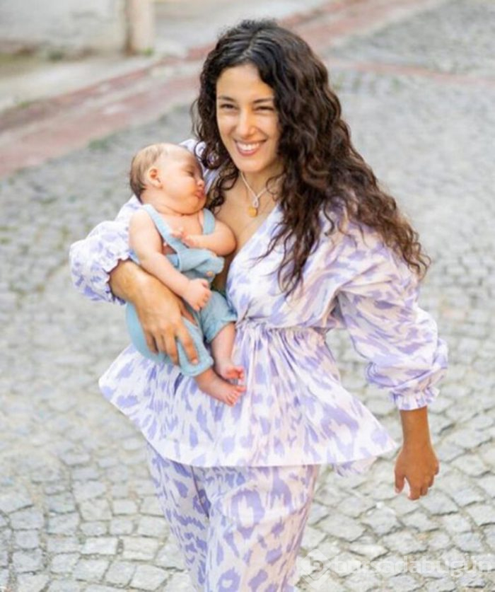 Cansu Tosun'dan Marsel'li pozlar