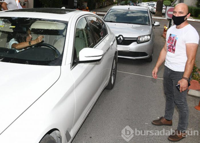 Emina Jahovic ne yapsa olmadı!
