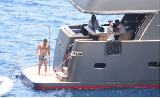Arda Turan'ın teknesindeki detay dikkatlerden kaçmadı
