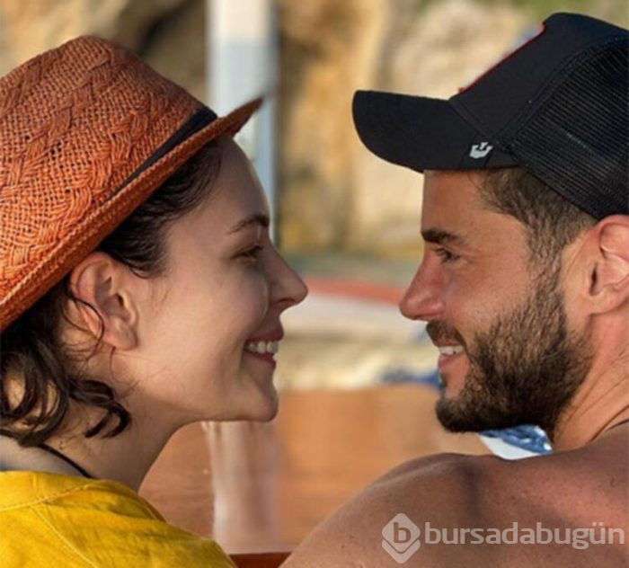 Berk Oktay'dan aşk dolu paylaşım: Huzur!
