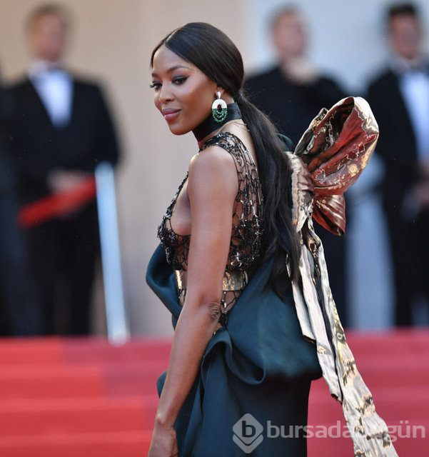 Naomi Campbell'a büyük şok!
