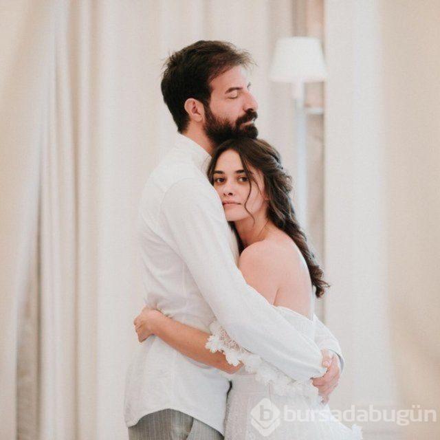 Hande Soral: Seni seviyorum
